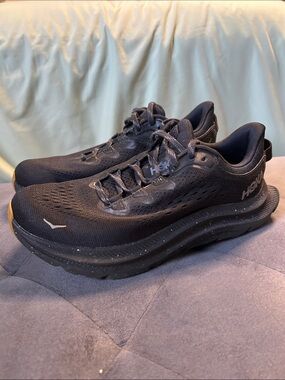 Women’s Hoka Kawana Shoes